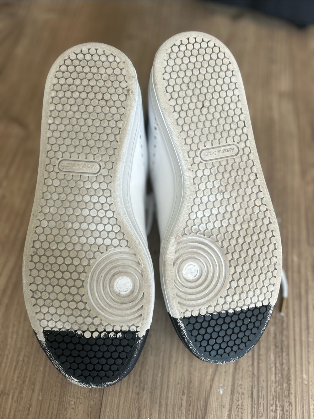 Office of Angela Scott The Elliot sneakers white leather black toe brogue. Sz 40 - Picture 8 of 8